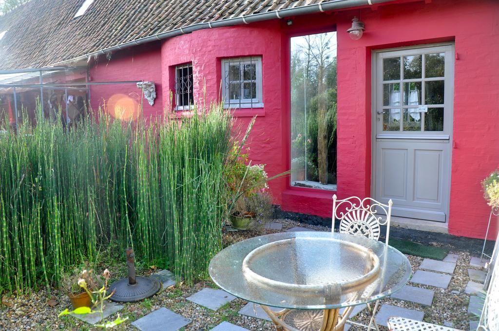 Chambres D'Hotes, Gites La Petite Madeleine La Madelaine-sous-Montreuil Exterior foto